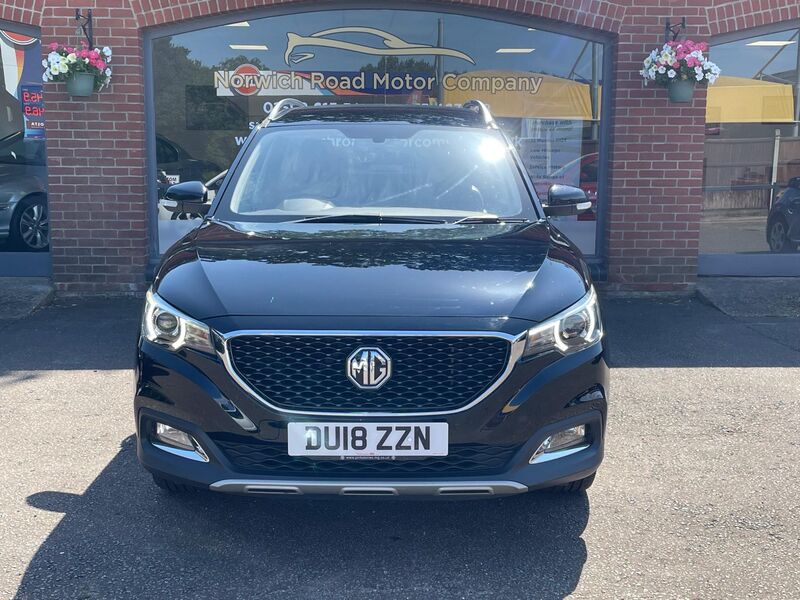 MG ZS