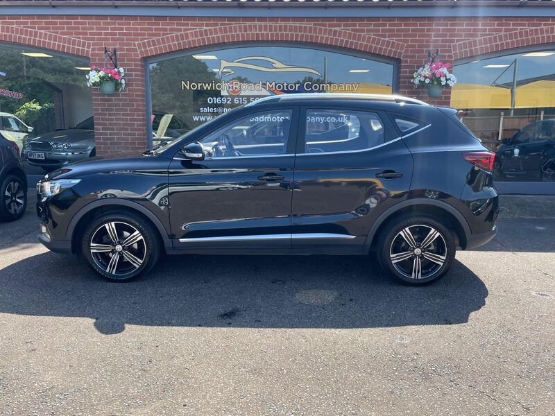 MG ZS