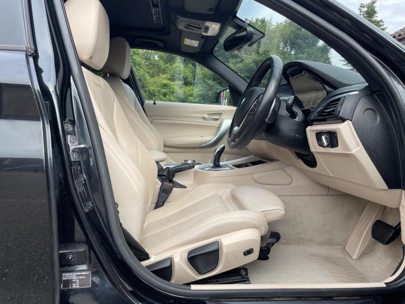BMW 1 SERIES