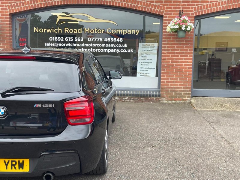 BMW 1 SERIES