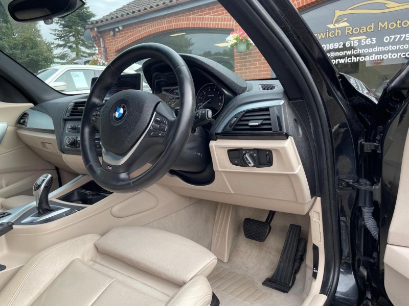 BMW 1 SERIES