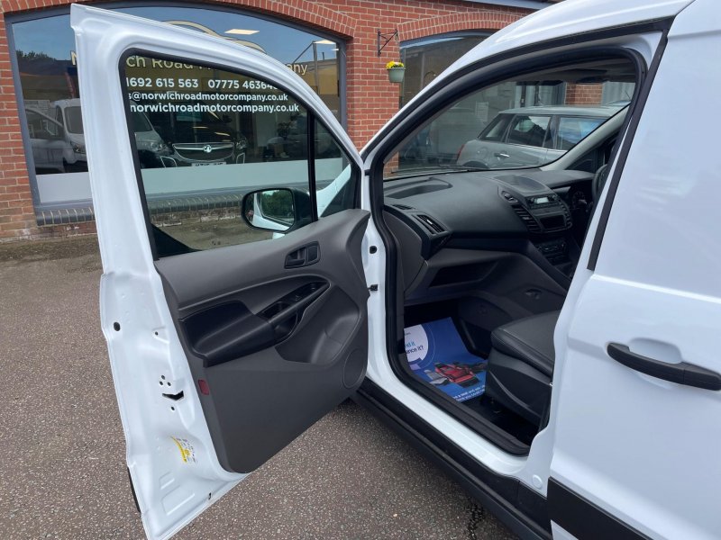 FORD TRANSIT CONNECT