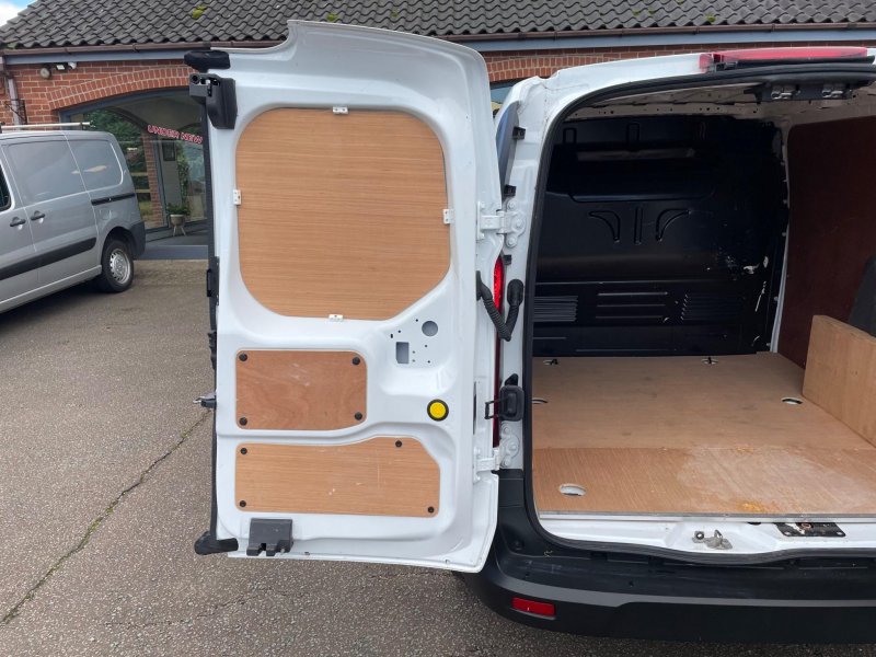FORD TRANSIT CONNECT