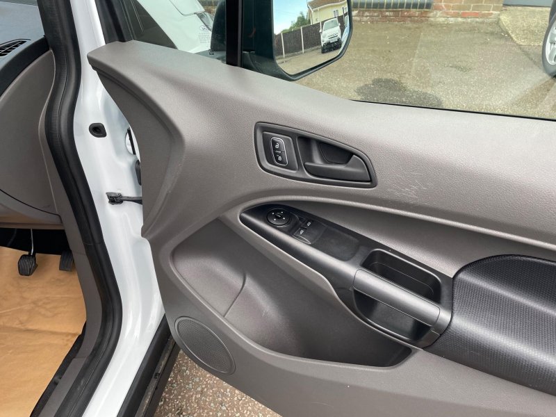 FORD TRANSIT CONNECT