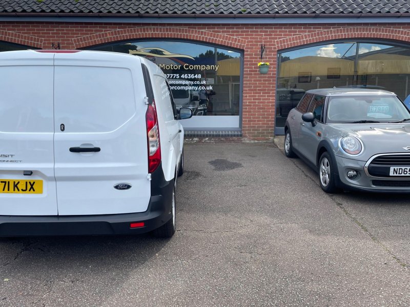 FORD TRANSIT CONNECT