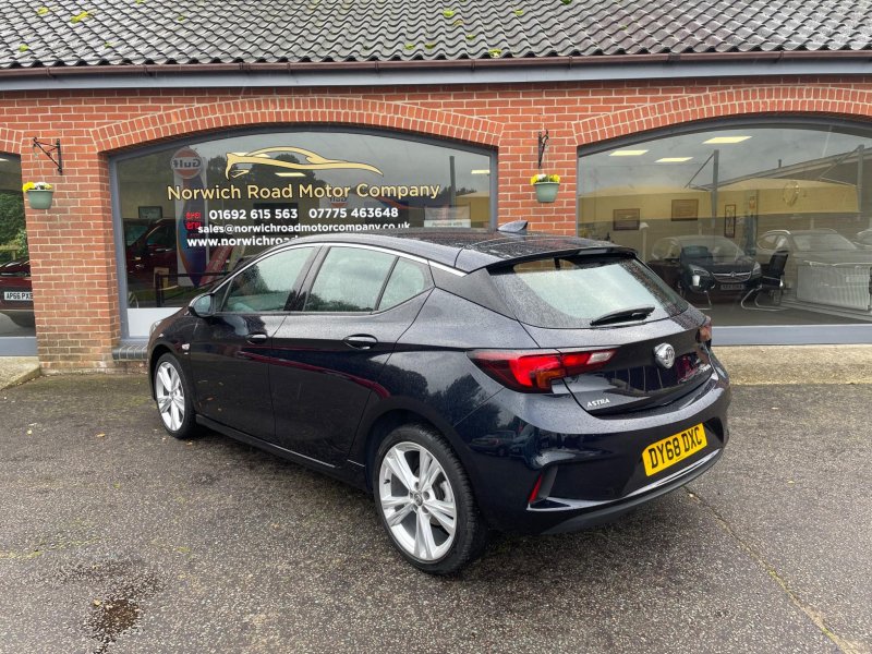 VAUXHALL ASTRA