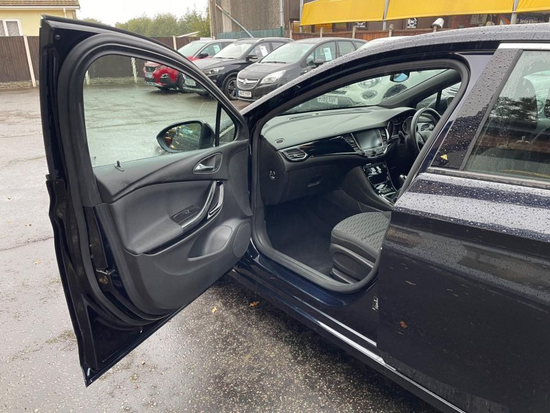 VAUXHALL ASTRA
