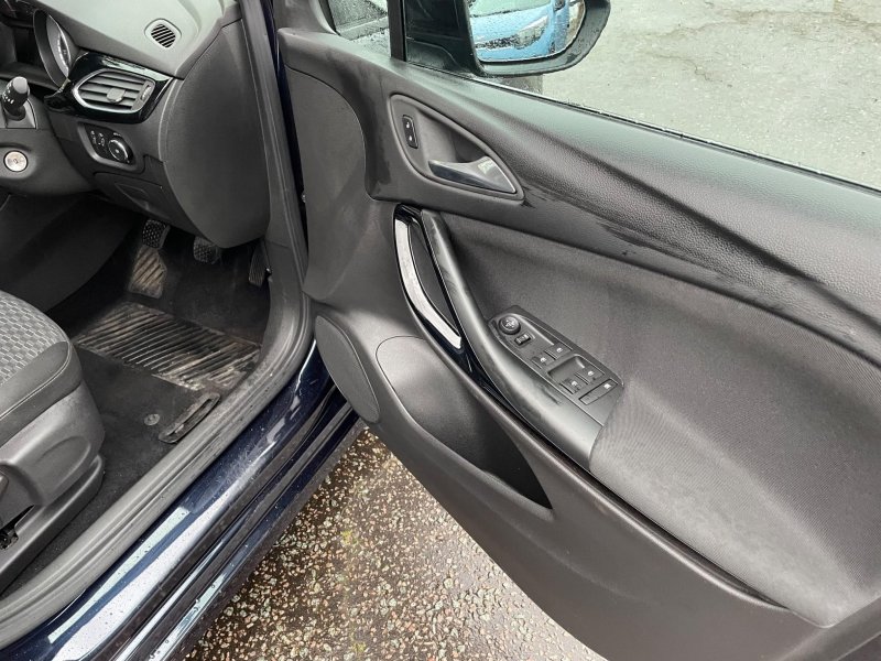 VAUXHALL ASTRA