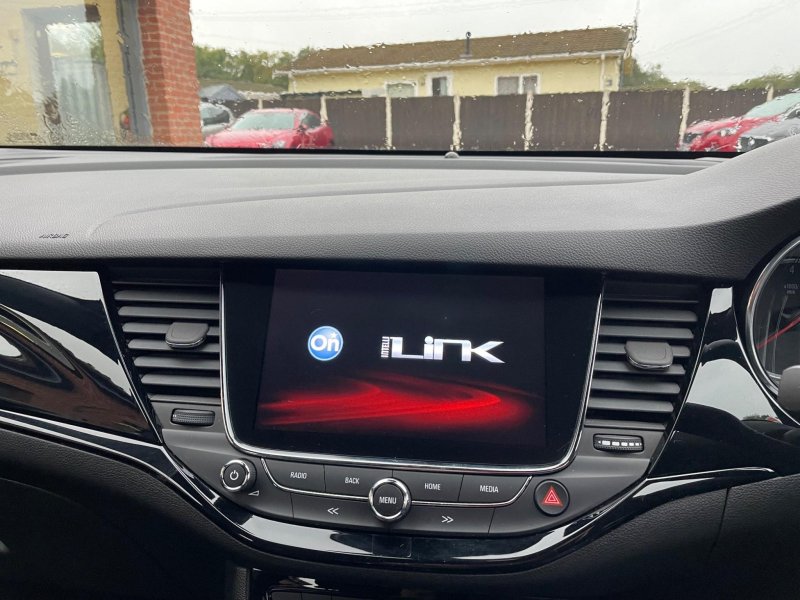 VAUXHALL ASTRA