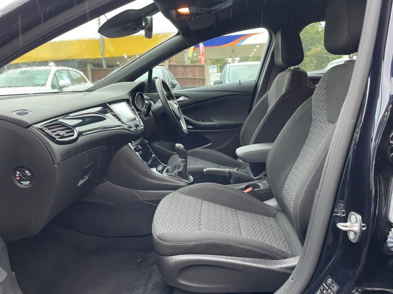 VAUXHALL ASTRA
