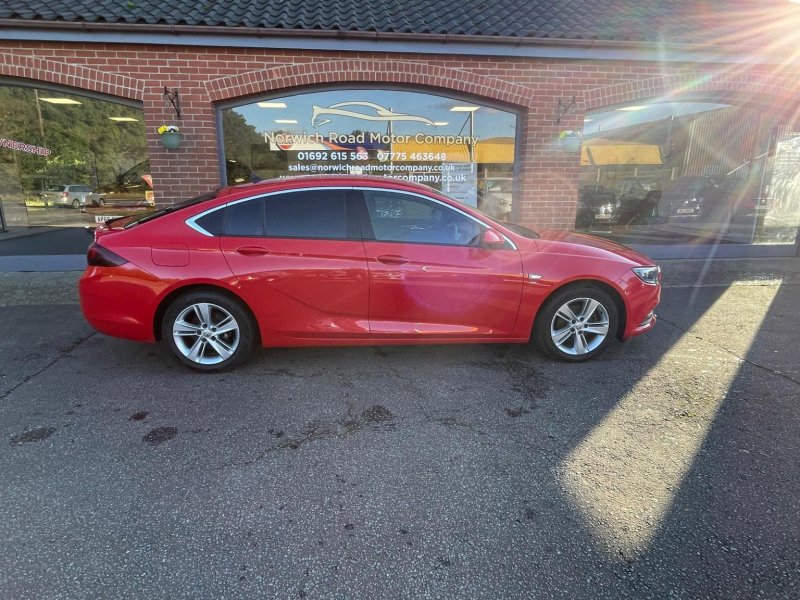 VAUXHALL INSIGNIA