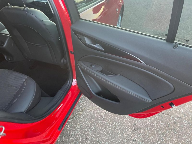 VAUXHALL INSIGNIA