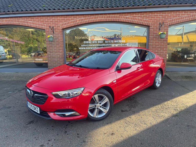 VAUXHALL INSIGNIA