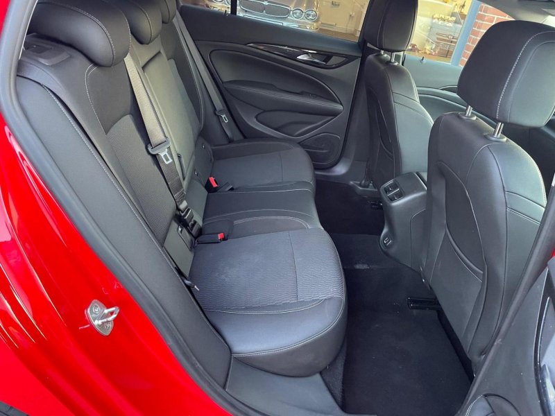 VAUXHALL INSIGNIA