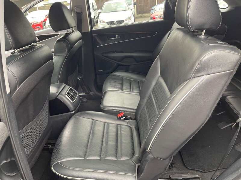 KIA SORENTO