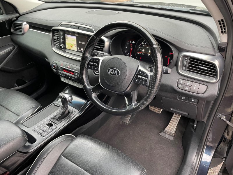 KIA SORENTO