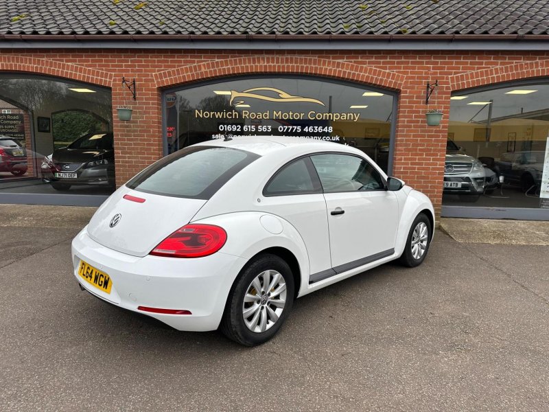 VOLKSWAGEN BEETLE