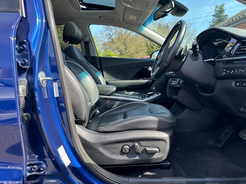 KIA NIRO