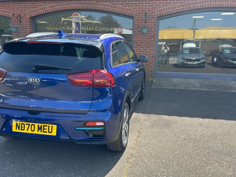 KIA NIRO