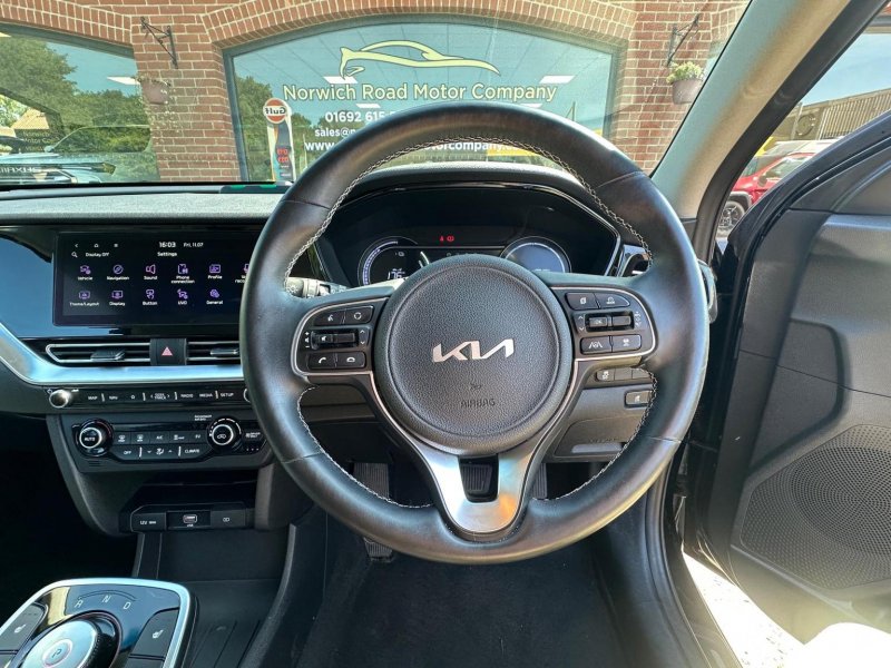 KIA NIRO