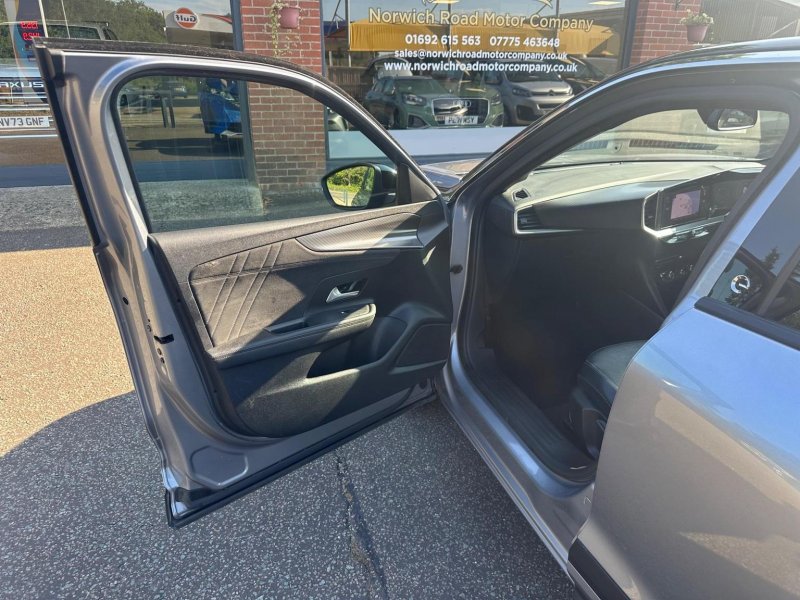 VAUXHALL MOKKA