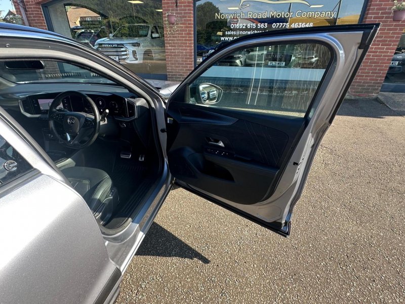 VAUXHALL MOKKA